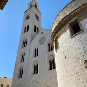 Landlord 8 - Finestra Sulla Cattedrale Guest house